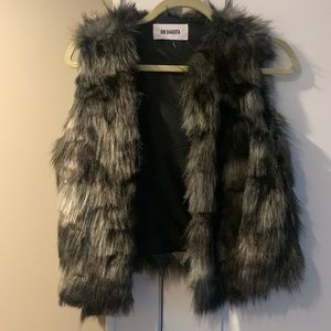 BB Dekota faux fur vest